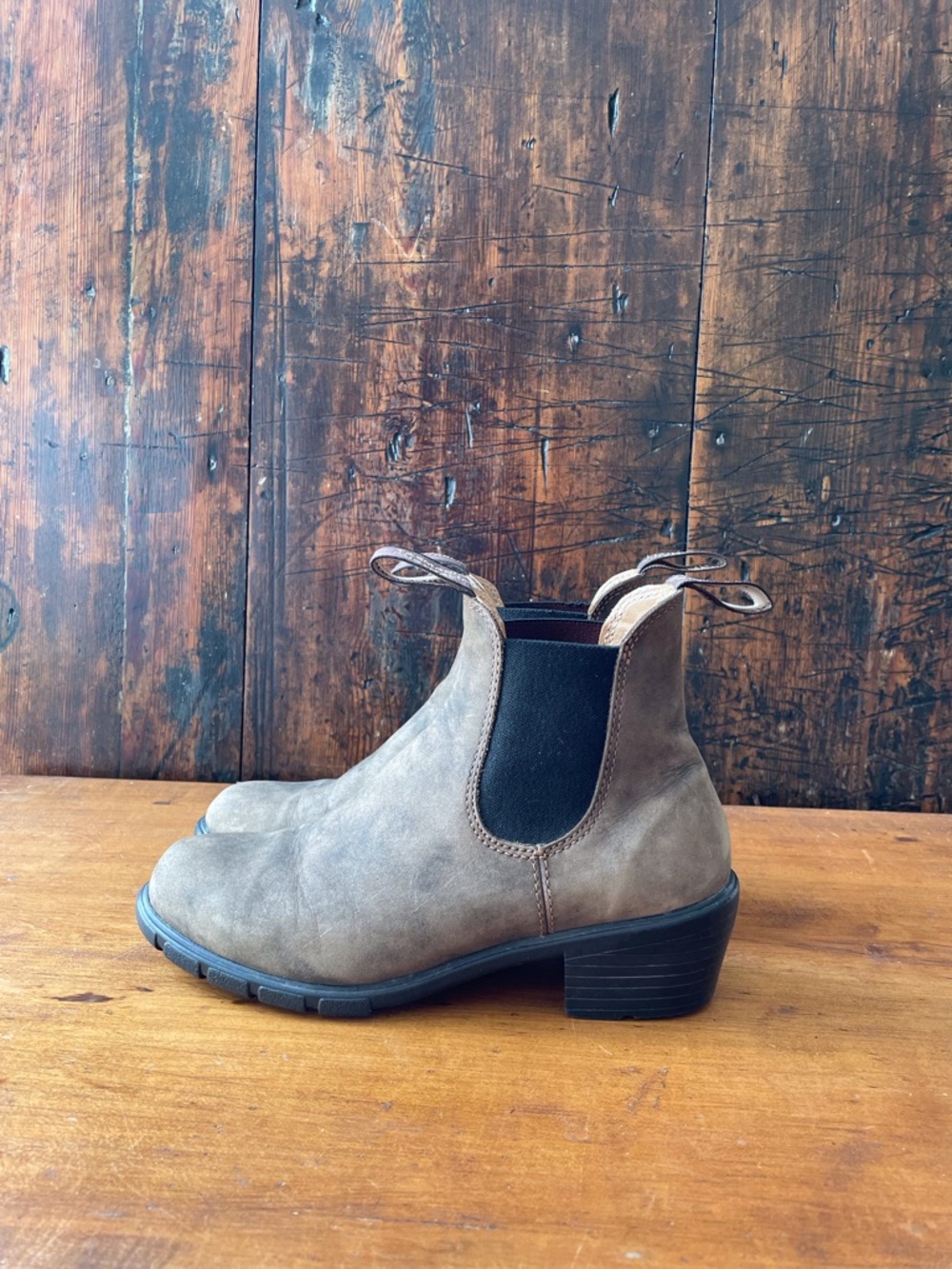 Blundstone 1677 Rustic Brown Chelsea Boots Women's 7.5 US - Picture 10 of 13
